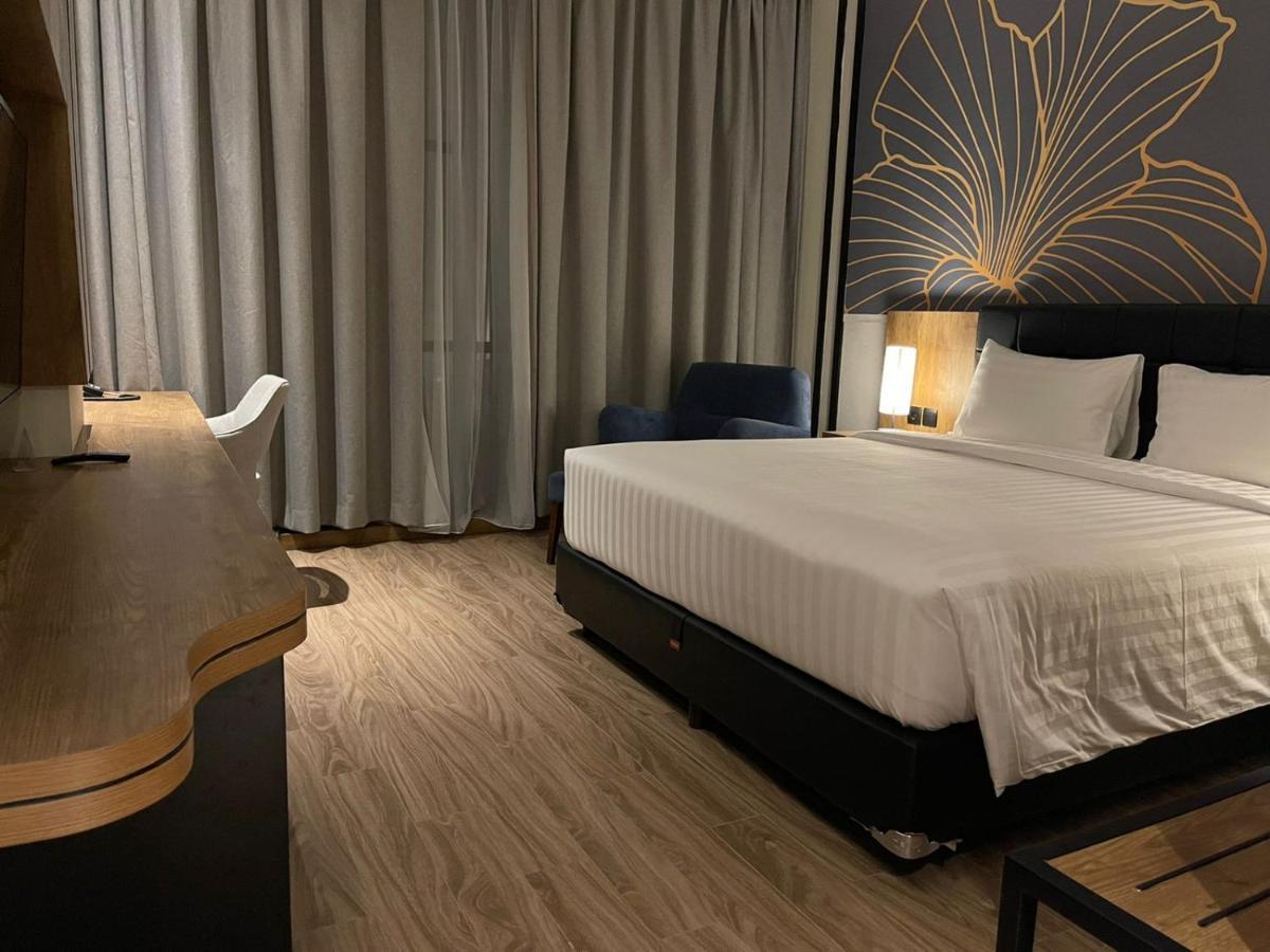Grand Premier 4* Medan
